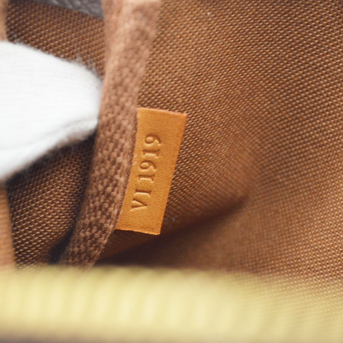 Louis Vuitton Monogram Pochette Accessoires Handbag