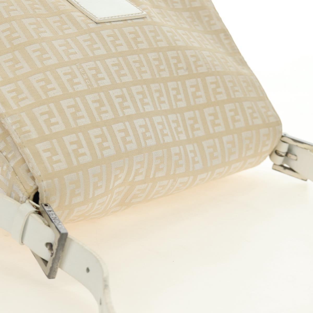 FENDI Zucchino Canvas Baguette Bag Bianca Argento Originale | Mamma Baguette
