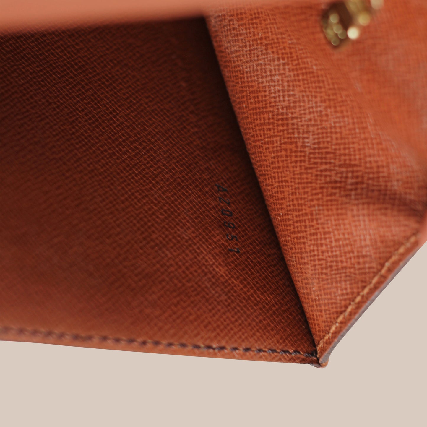 Louis Vuitton Monceau 28