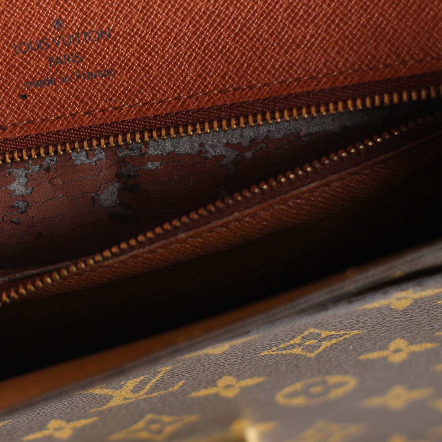 Louis Vuitton Monceau 26
