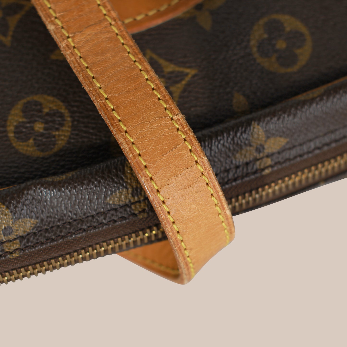Louis Vuitton Jeune Fille