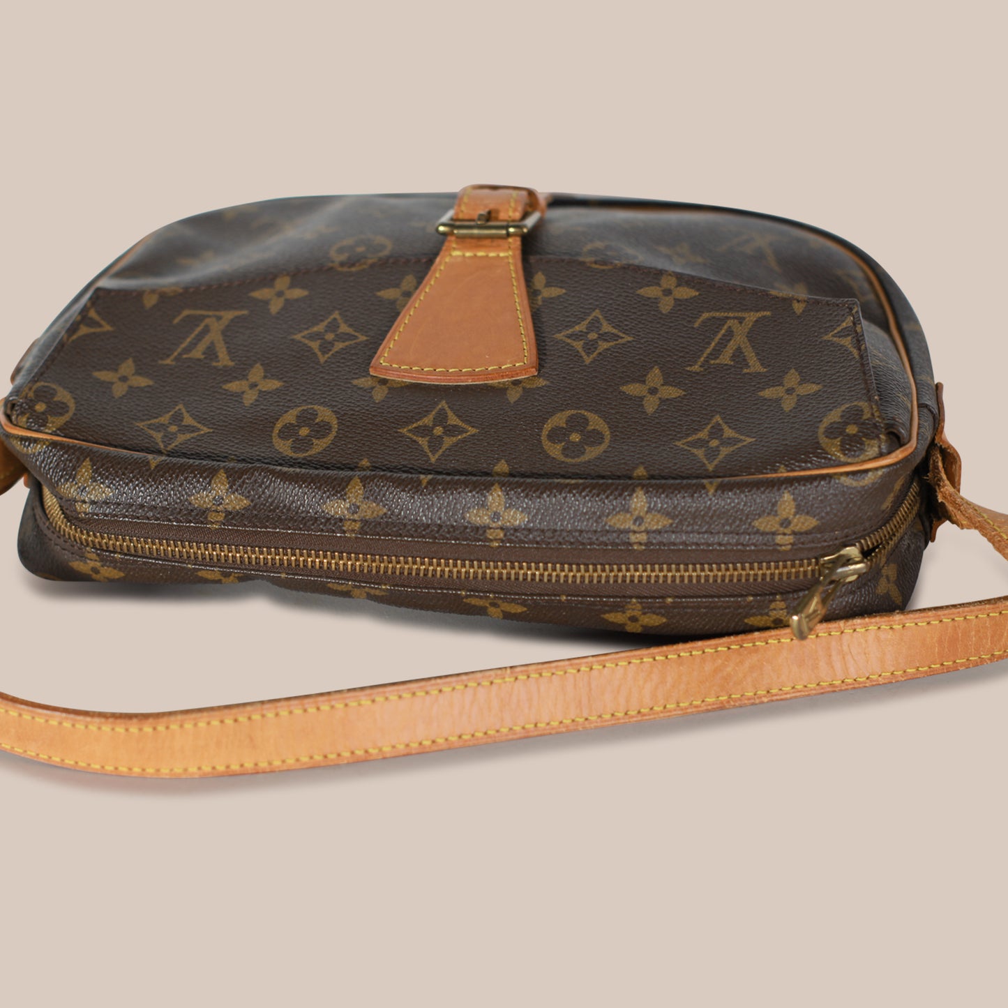 Louis Vuitton Jeune Fille