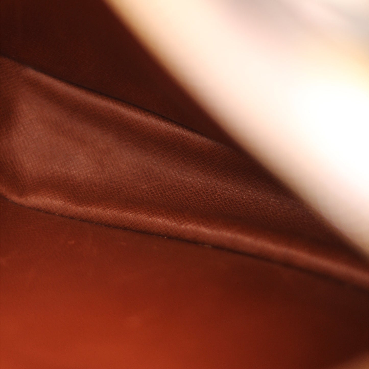 Louis Vuitton Jeune Fille
