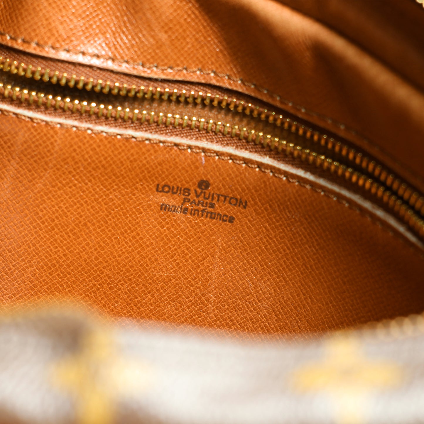 Louis Vuitton Jeune Fille
