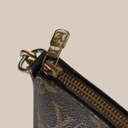 Louis Vuitton Pochette Accessoire