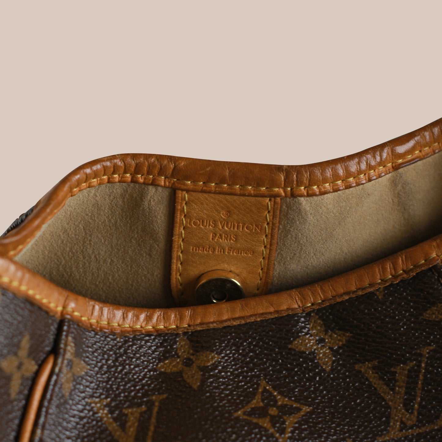 Louis Vuitton Galliera