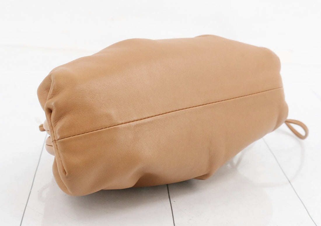 Bottega Veneta The Mini Pouch in Pelle di Vitello Caramello Vintage