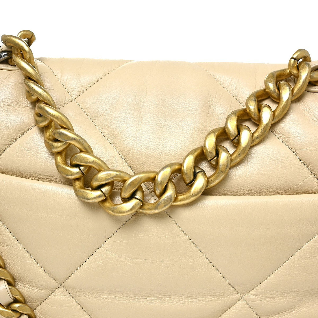 Chanel 19 Large in Pelle di Agnello Beige Vintage