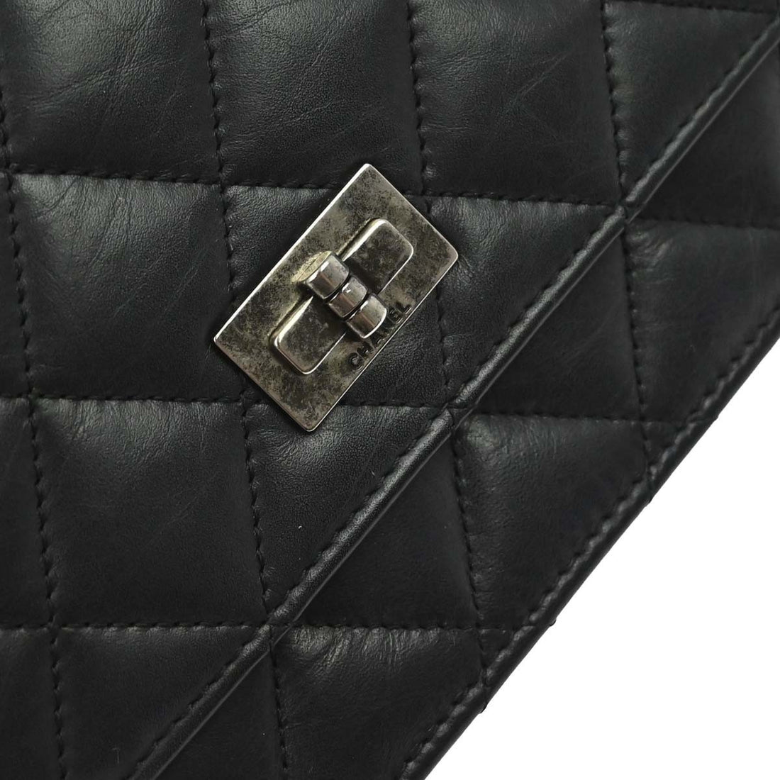 Chanel 2.55 Reissue WOC in Pelle di Vitello Invecchiata Nero Vintage