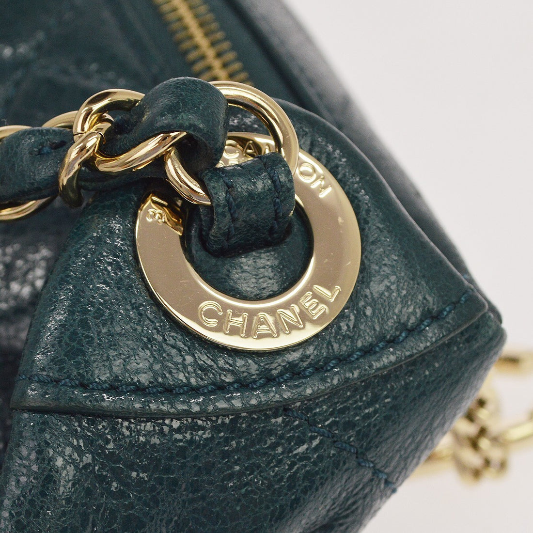 Chanel Banane in Pelle di Vitello Verde Vintage