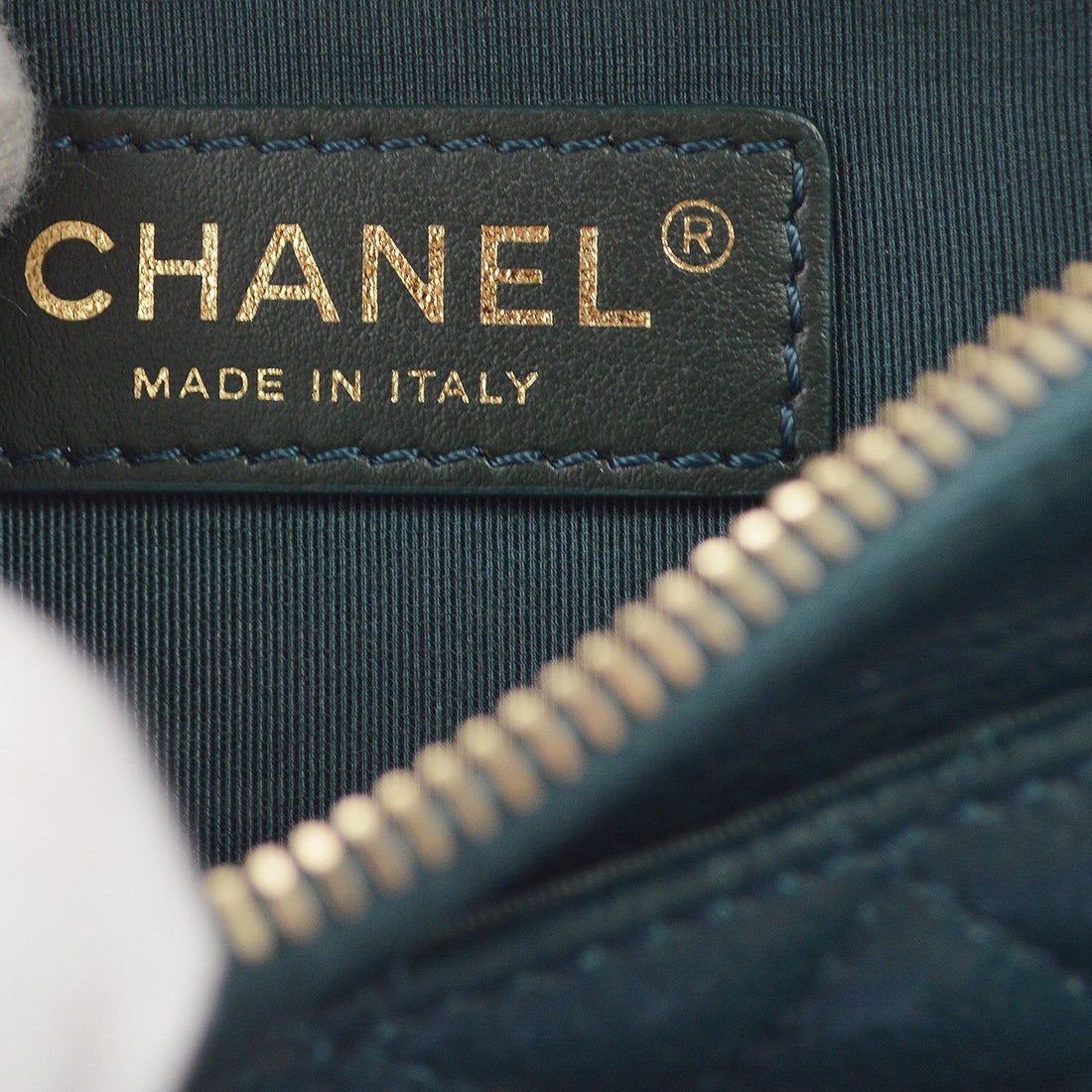 Chanel Banane in Pelle di Vitello Verde Vintage