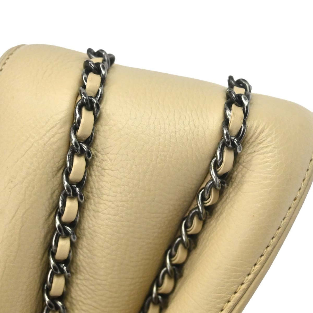 Chanel Borsa a Catena in Pelle Caviar Beige Vintage