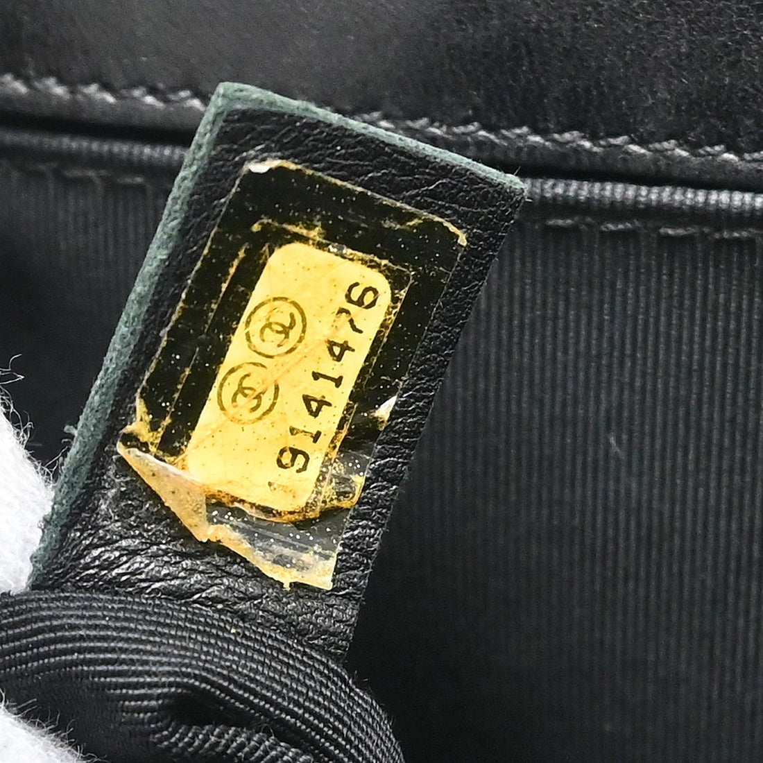 Chanel Boy Medium in Pelle di Agnello Nero Vintage