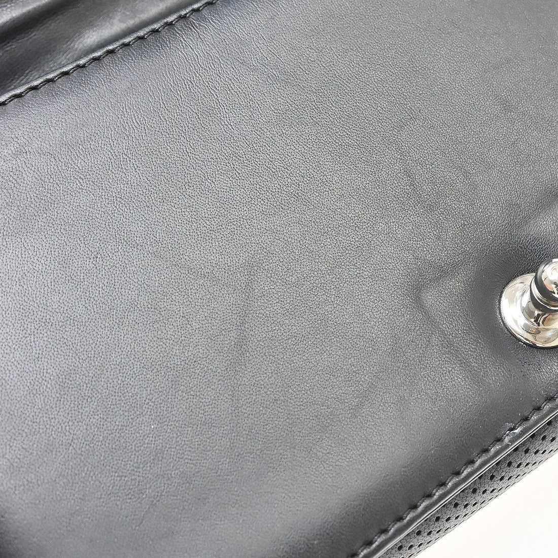 Chanel Boy Medium in Pelle di Agnello Nero Vintage