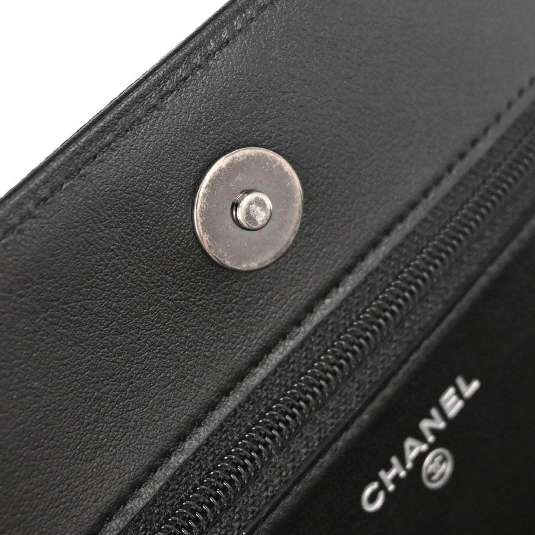 Chanel Boy Wallet on Chain in Pelle di Vitello Nera Vintage