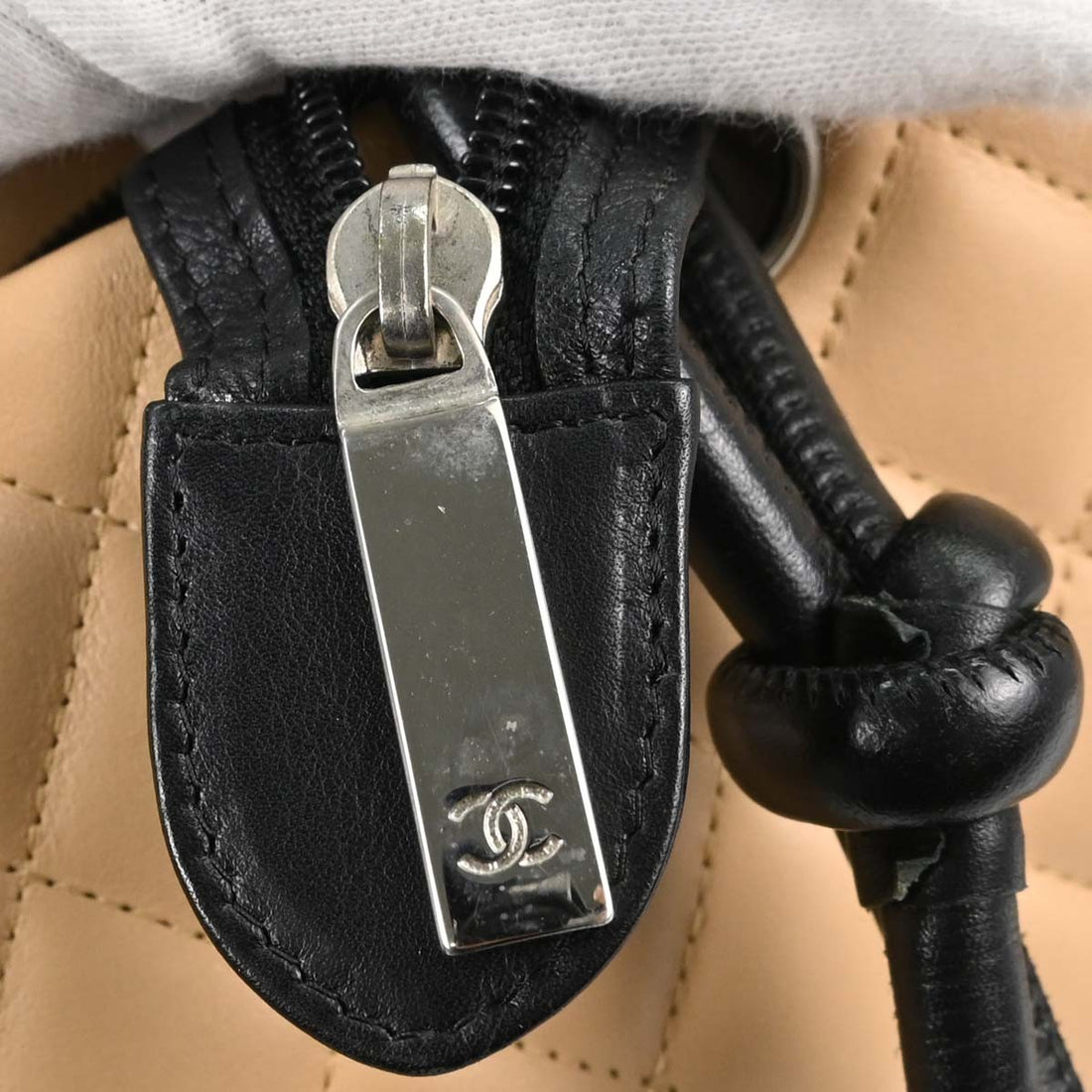Chanel Cambon Ligne Tote in Pelle di Vitello Beige Vintage
