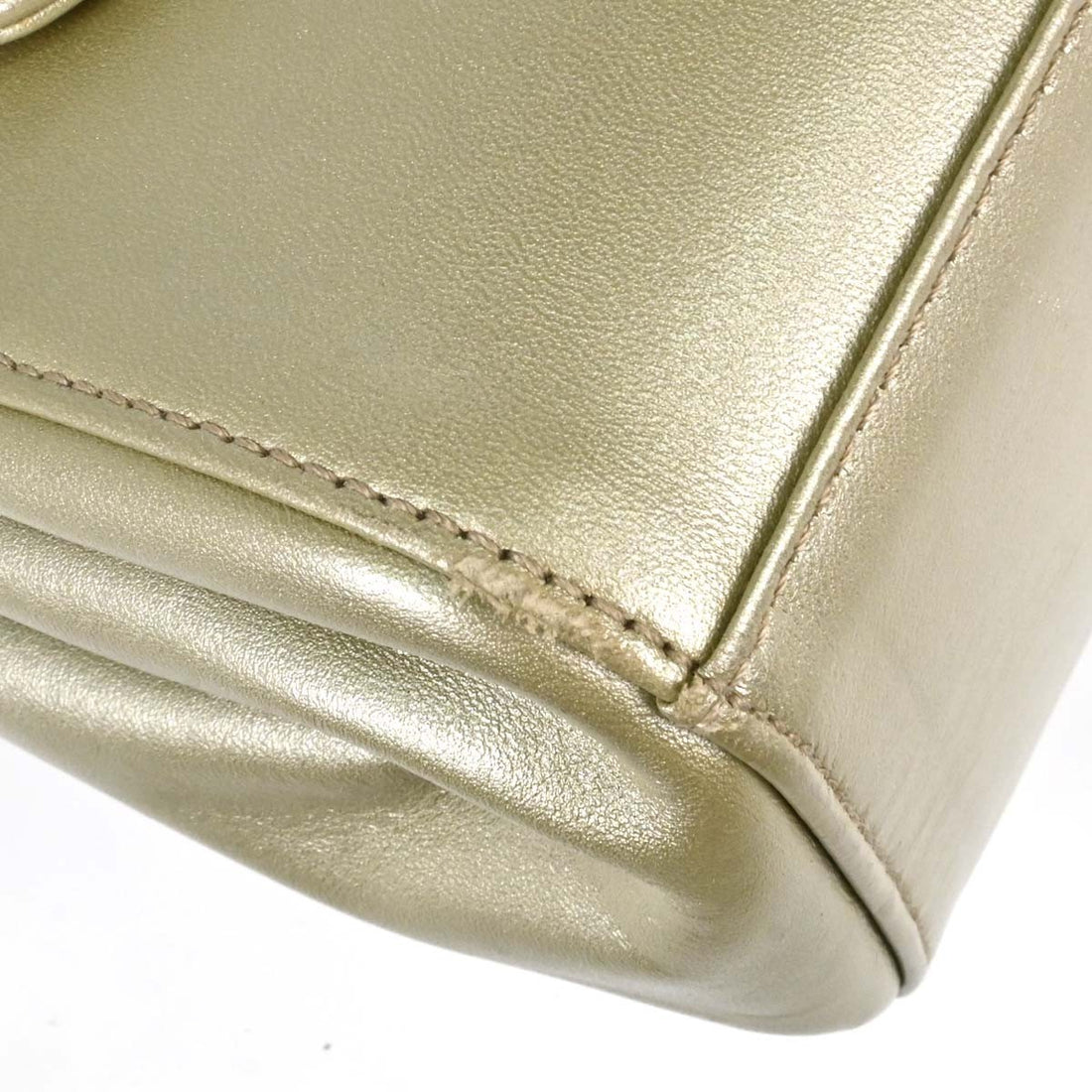 Chanel Choco Bar Mademoiselle Lock in Pelle di Agnello Oro Vintage