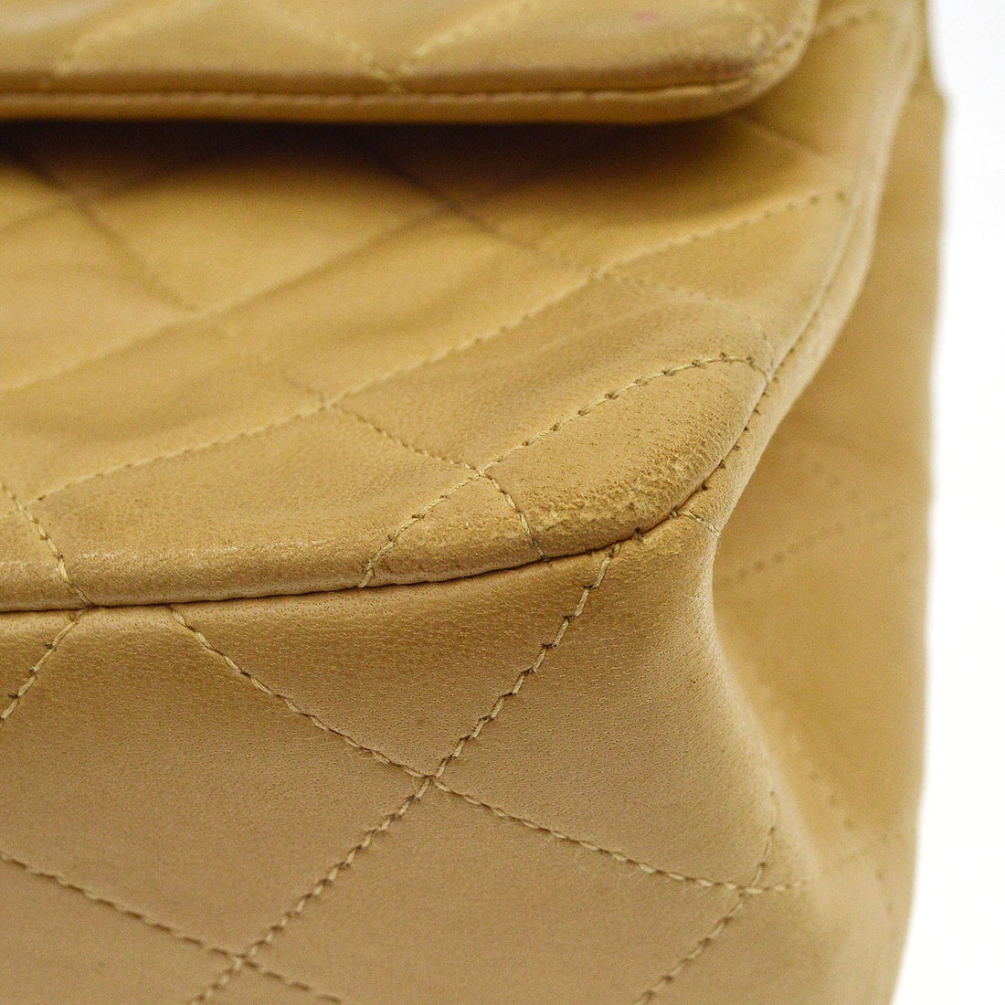 Chanel Classic Double Flap Small in Pelle di Agnello Beige Vintage
