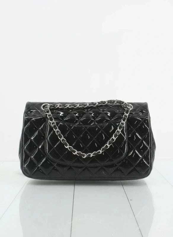 Chanel Timeless Classic Flap Medium in Pelle Verniciata Nera Vintage
