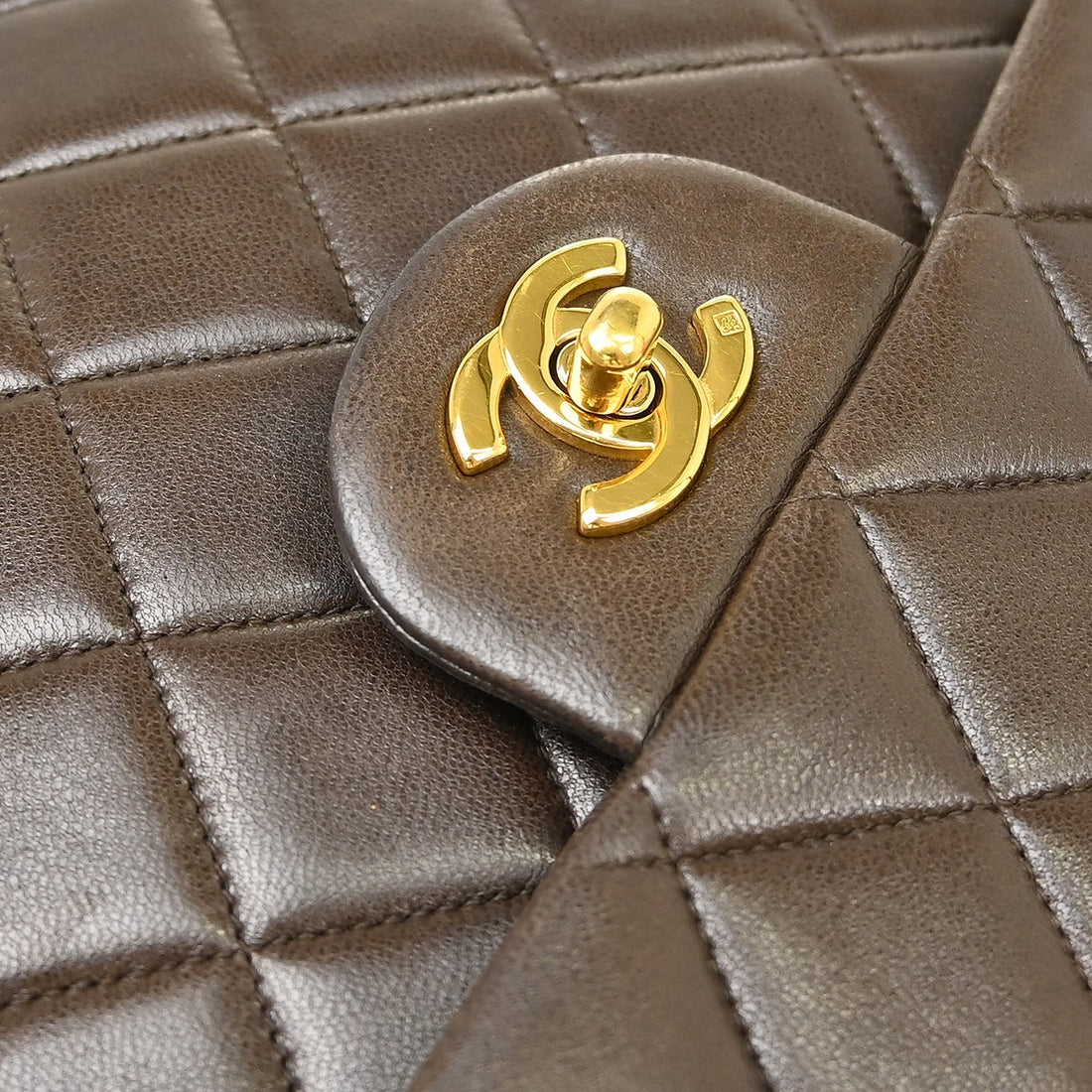 Chanel Classic Flap Zaino in Pelle di Agnello Marrone Vintage