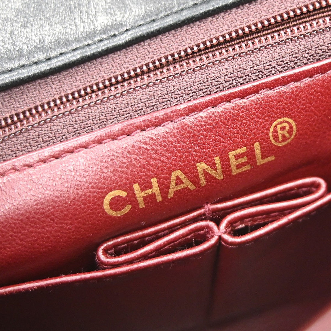 Chanel Classic Square Flap 20 in Pelle di Agnello Nera Vintage