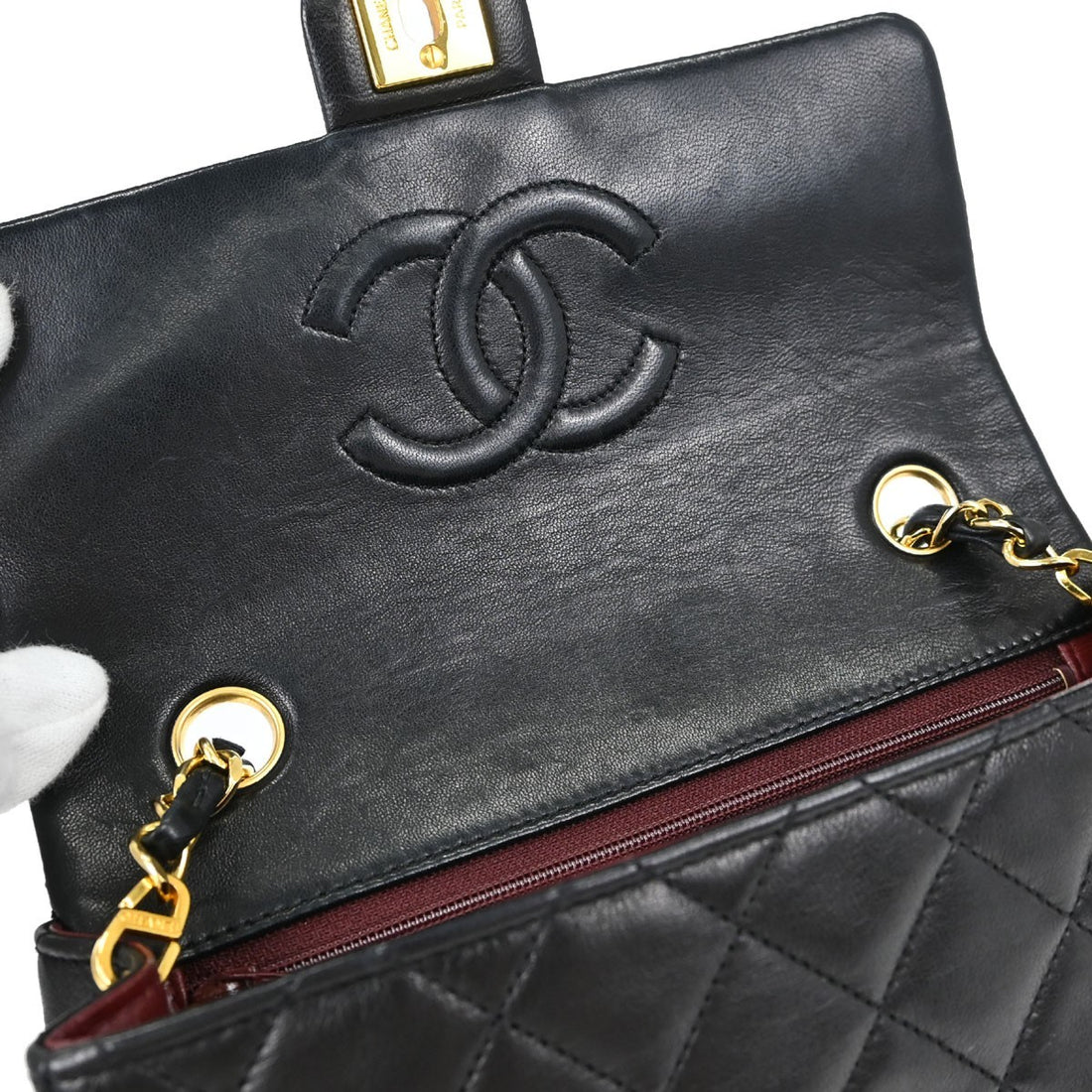 Chanel Classic Square Flap 20 in Pelle di Agnello Nera Vintage