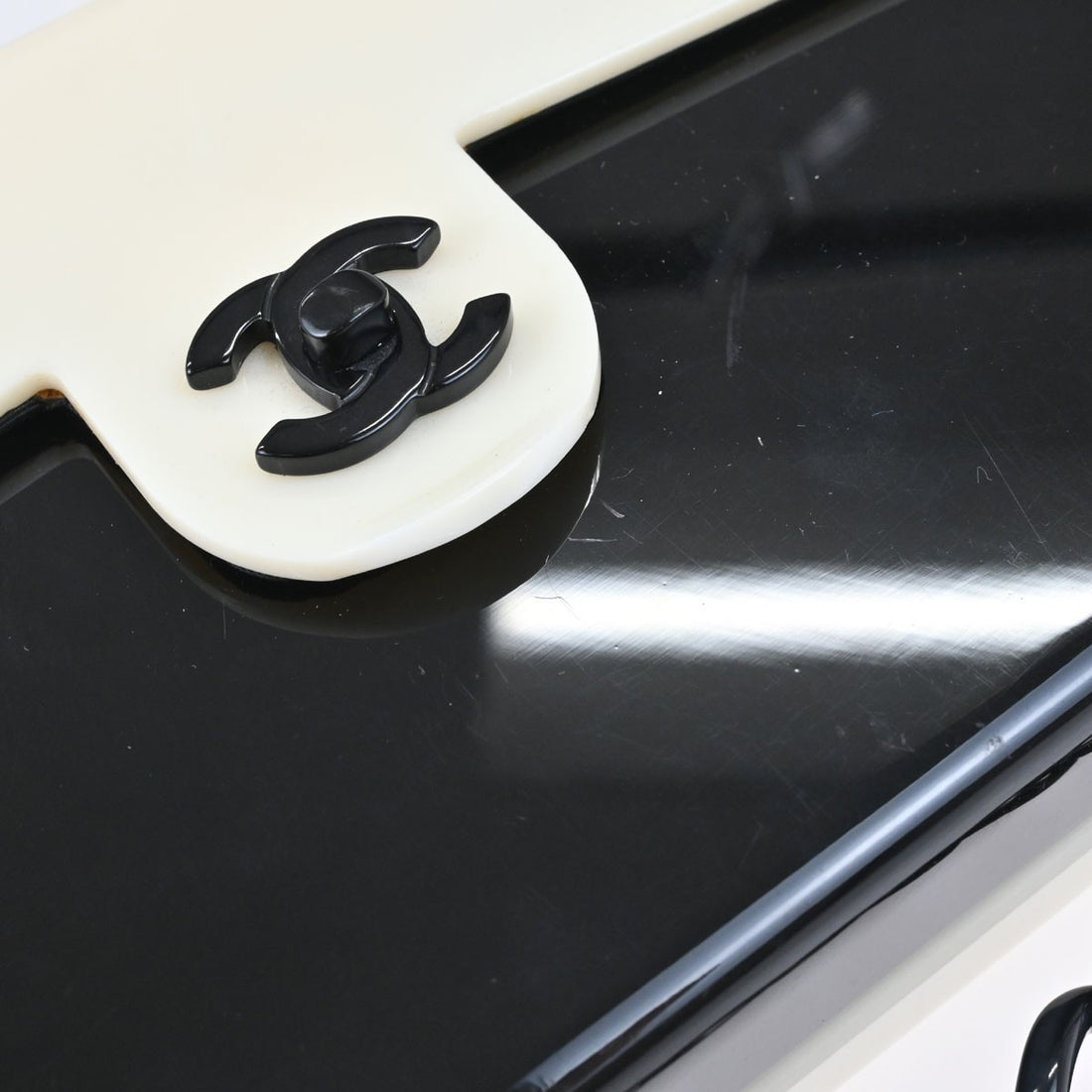 Chanel Coco Flap in Plexiglass Nero Vintage