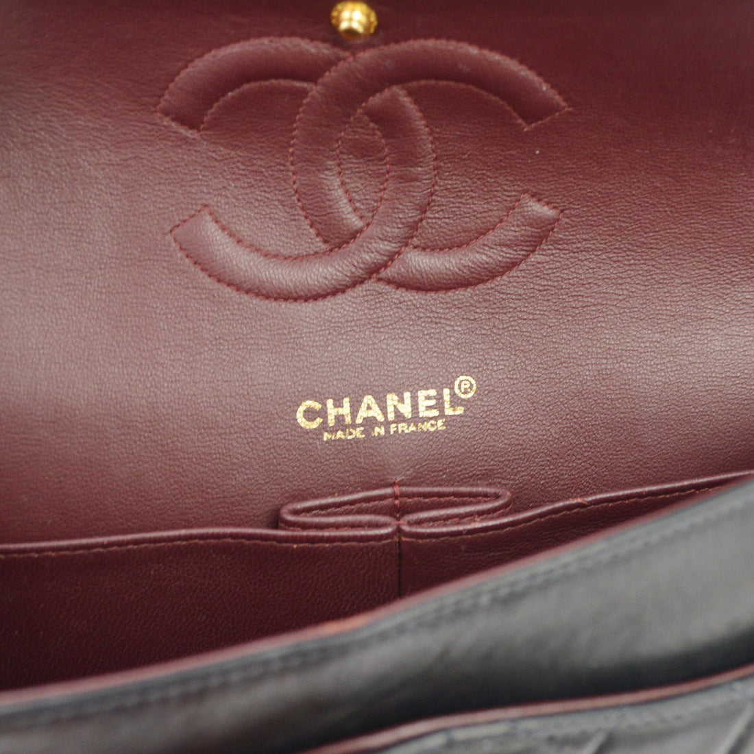 Chanel Flap a Spalla con Catena in Pelle di Agnello Nera Vintage