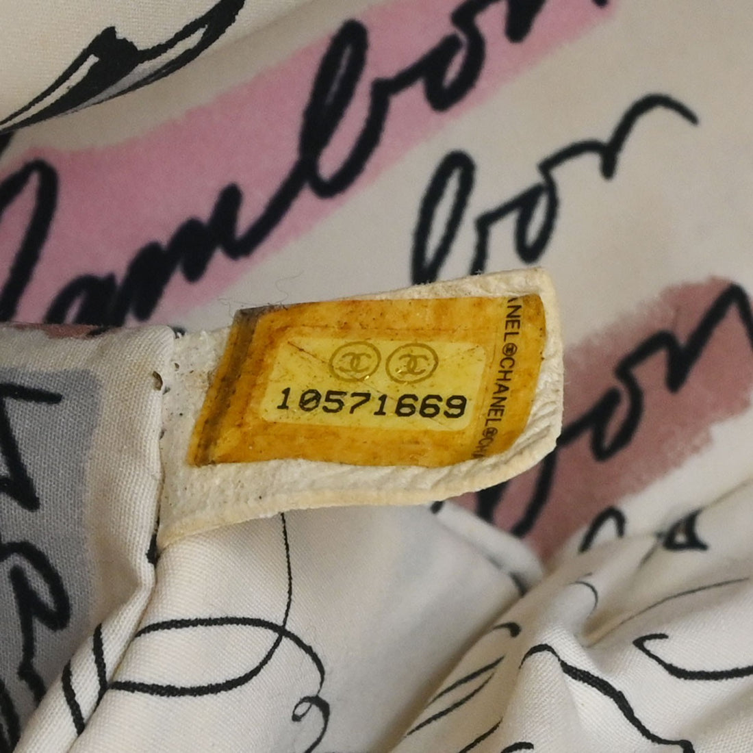Chanel Graffiti Rue Cambon Camelia in Tela Bianco Vintage