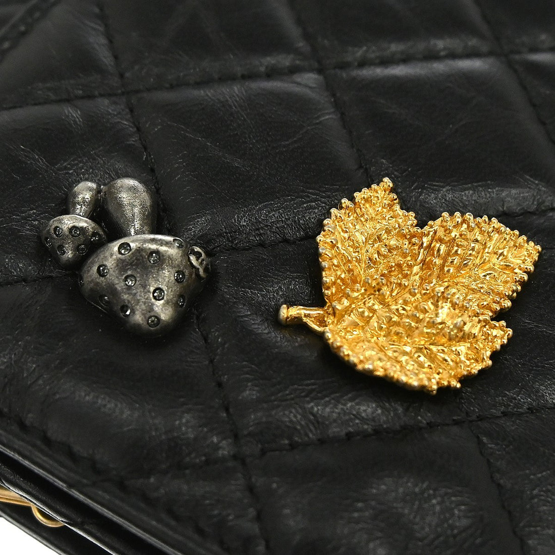 Chanel Mademoiselle Wallet on Chain in Pelle di Agnello Nera Vintage