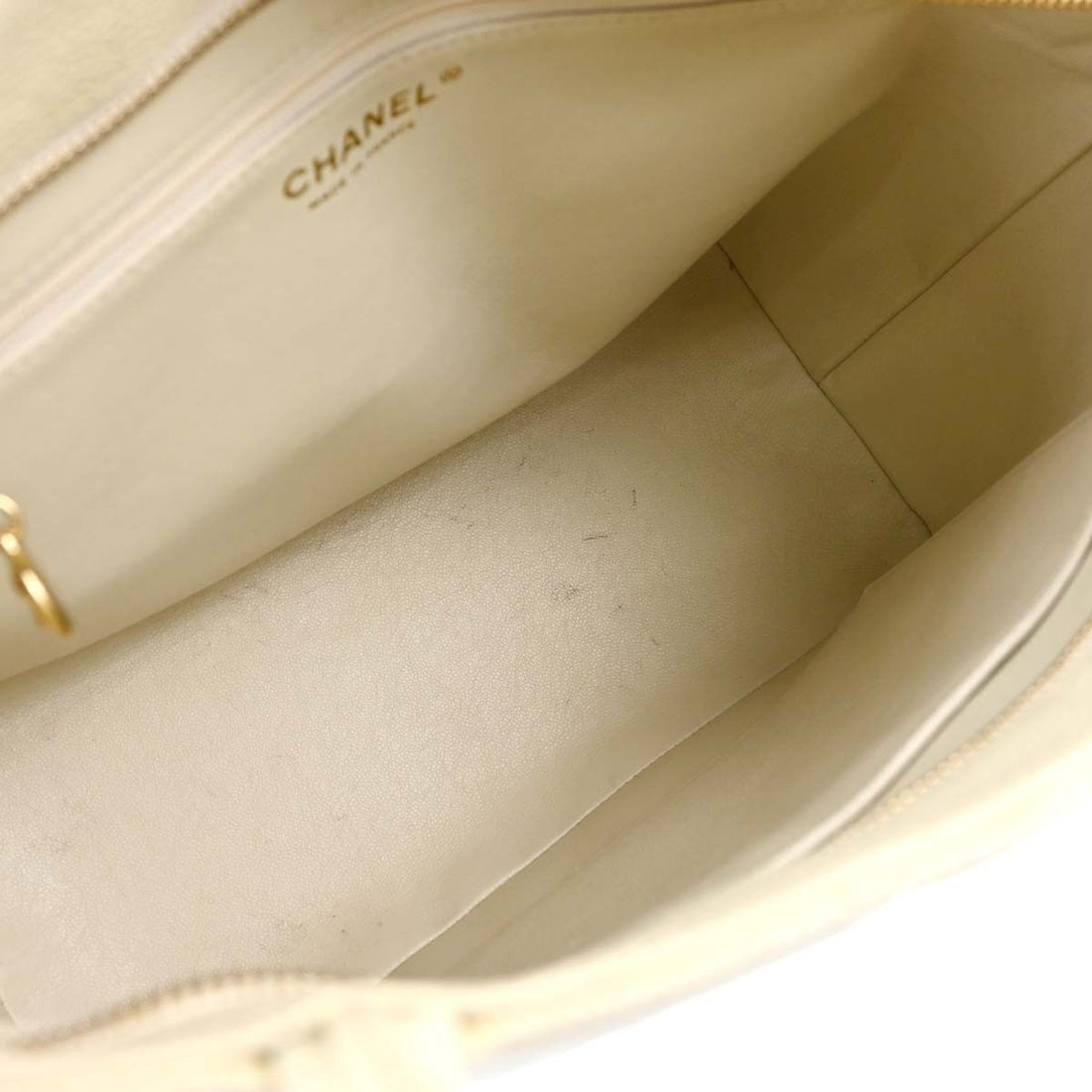 Chanel Medallion Tote in Pelle Caviar Bianco Vintage