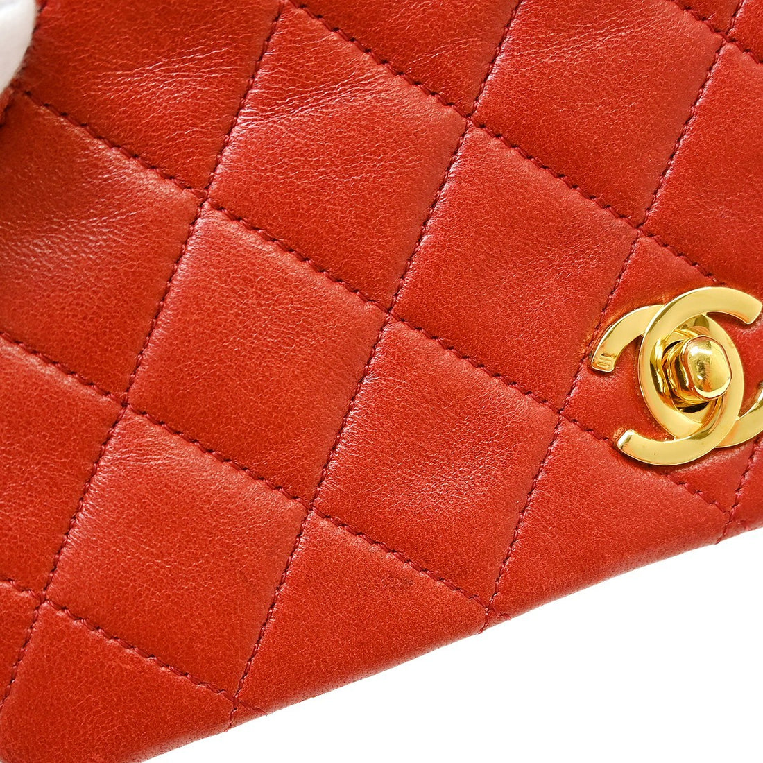 Chanel Mini Full Flap Turnlock in Pelle di Agnello Rosso Vintage