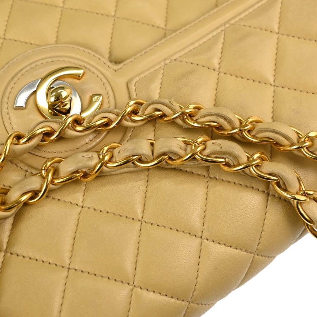 Chanel Paris Flap in Pelle di Agnello Beige Vintage