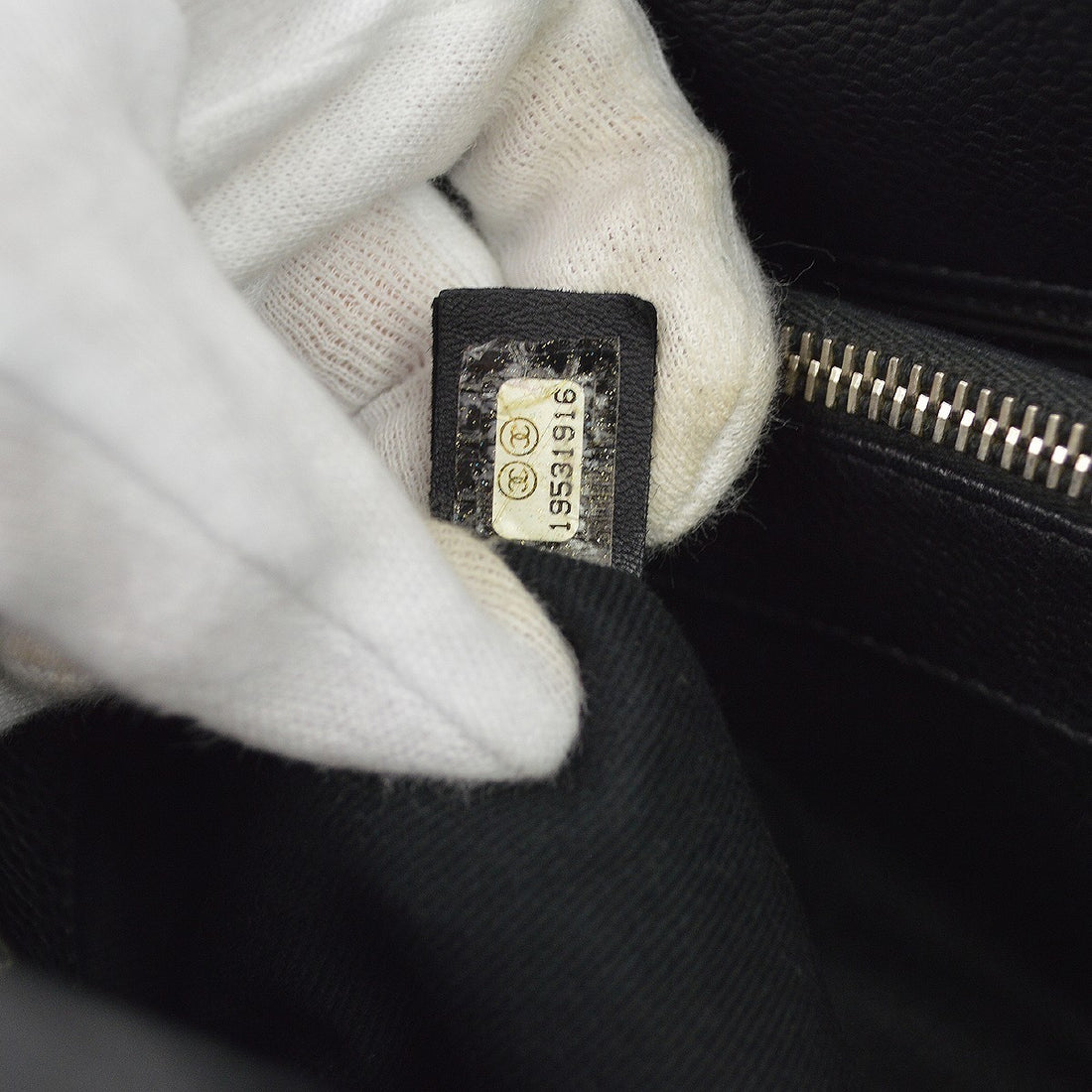 Chanel Petite Shopping Tote in Pelle di Vitello Nero Vintage