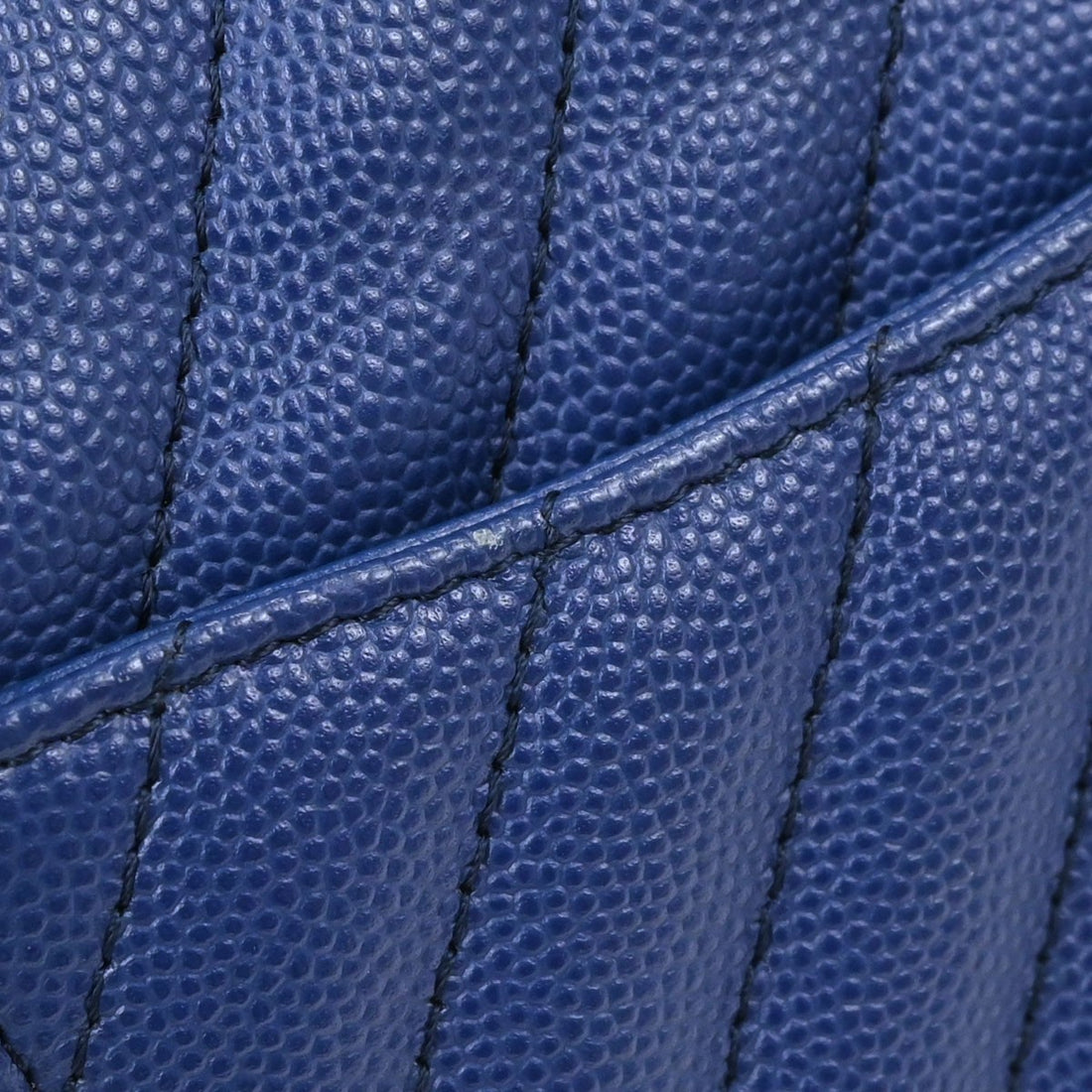 Chanel Single Flap Chevron in Pelle Caviar Blu Vintage