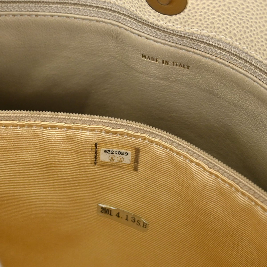 Chanel Tote in Pelle di Vitello Beige Vintage