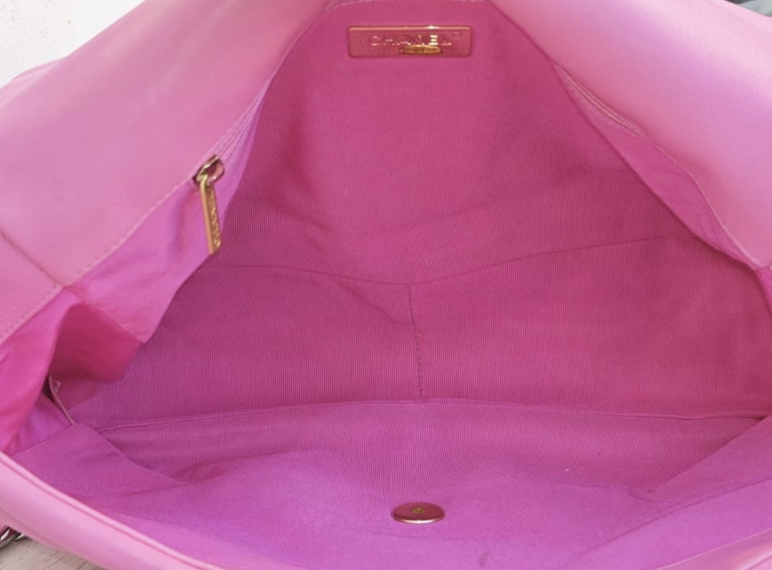 Chanel 19 in Pelle di Agnello Rosa Vintage