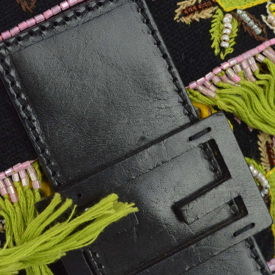 Fendi Baguette Ricamata con Frange in Tela Ricamata Nera Vintage