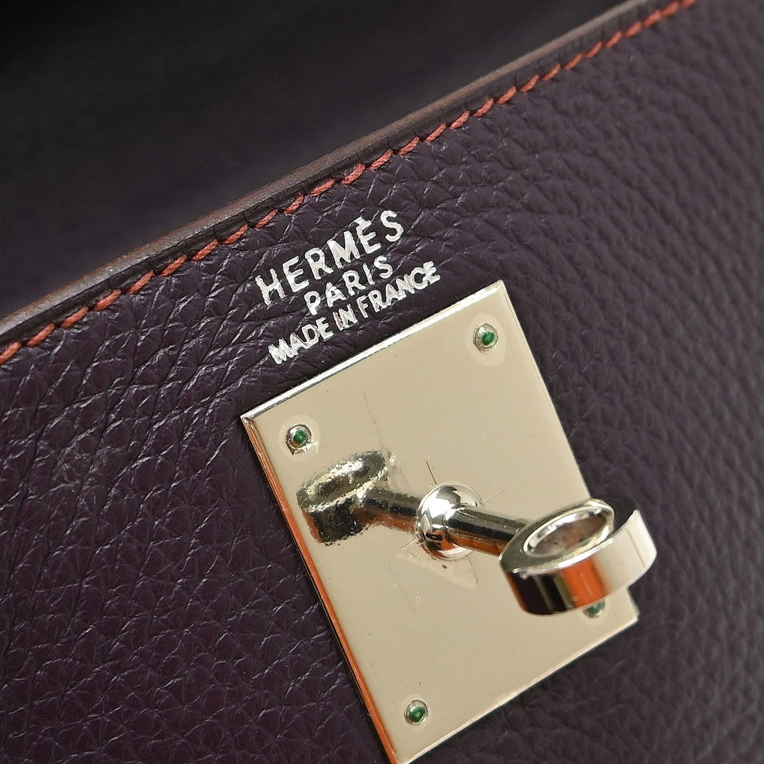 Hermès Kelly 32 Retourne in Pelle Taurillon Clemence Viola Raisin Vintage