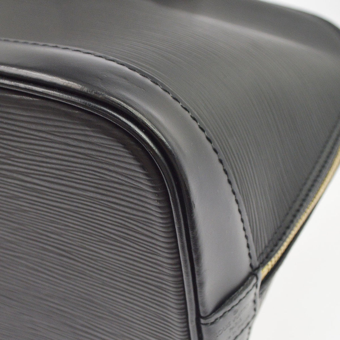 Louis Vuitton Alma in Pelle Epi Nera Vintage