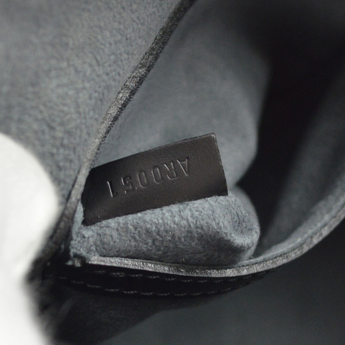 Louis Vuitton Alma in Pelle Epi Nera Vintage