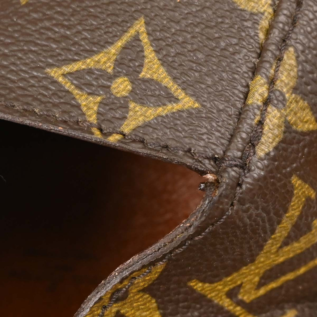 Louis Vuitton Bébé Saint Cloud in Tela Monogram Vintage