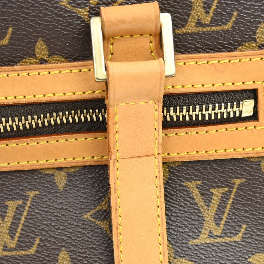 Louis Vuitton Cité GM a Spalla in Tela Monogram Vintage
