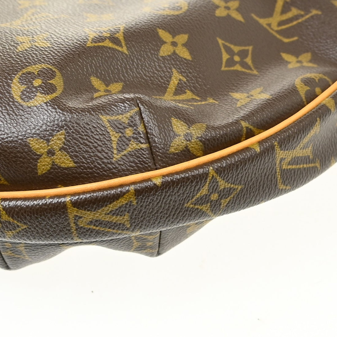 Louis Vuitton Croissant MM in Tela Monogram Vintage