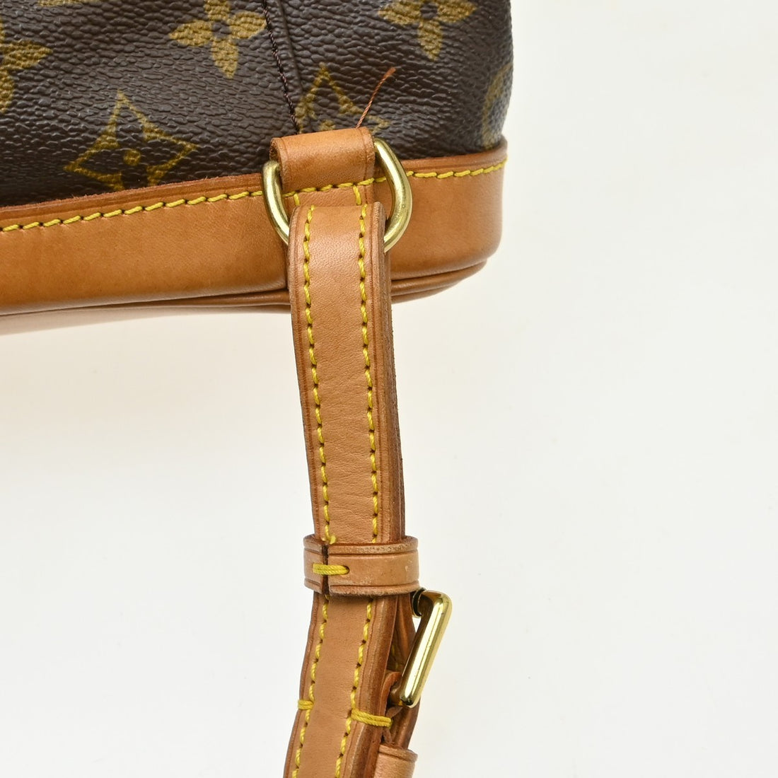 Louis Vuitton Mini Montsouris in Tela Monogram Vintage