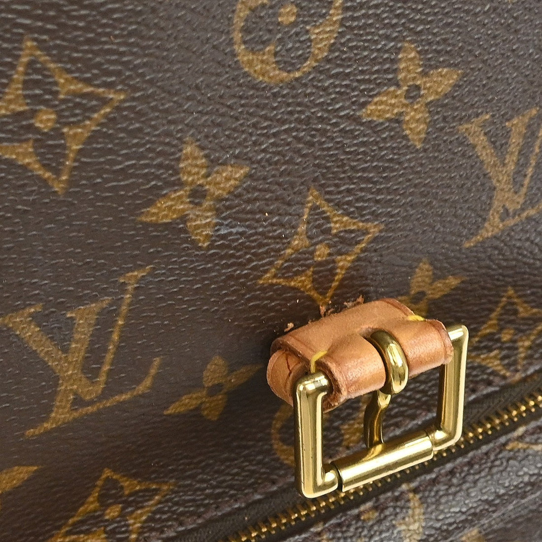 Louis Vuitton Montsouris MM in Tela Monogram Vintage