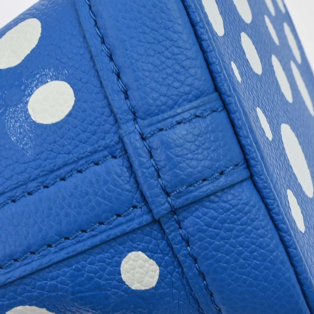 Louis Vuitton Nano Noé x Yayoi Kusama in Pelle Blu Vintage