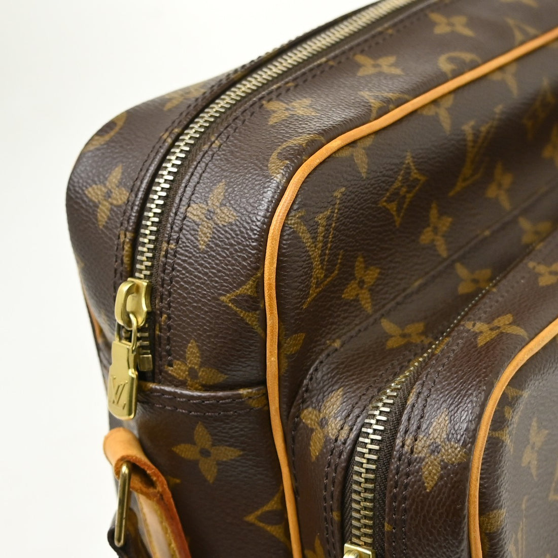 Louis Vuitton Nile a Tracolla in Tela Monogram Vintage