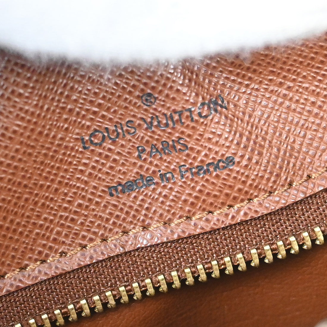 Louis Vuitton Nile Messenger in Tela Monogram Vintage