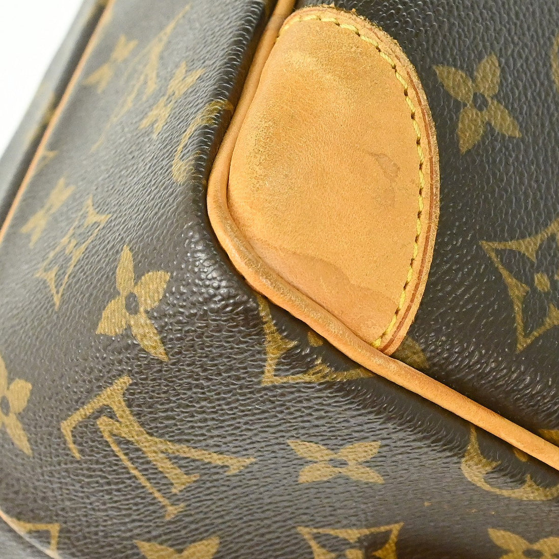 Louis Vuitton Nile Messenger in Tela Monogram Vintage